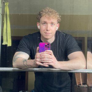 Meet your Posher, Alex